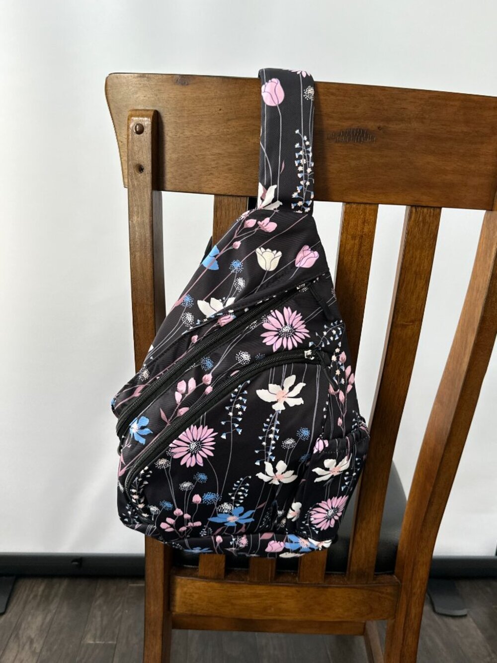 Black Floral Pattern Cross Body Sling Bag - Picture 2 of 8
